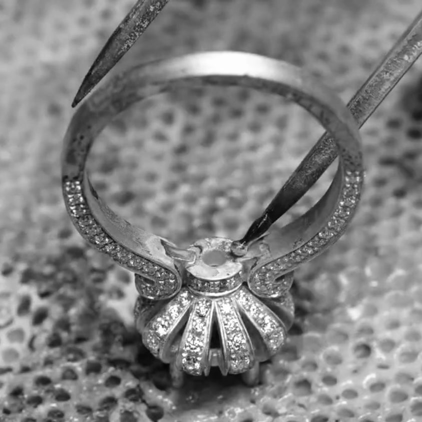 Swan Love | Custom Handcrafted Engagement Ring