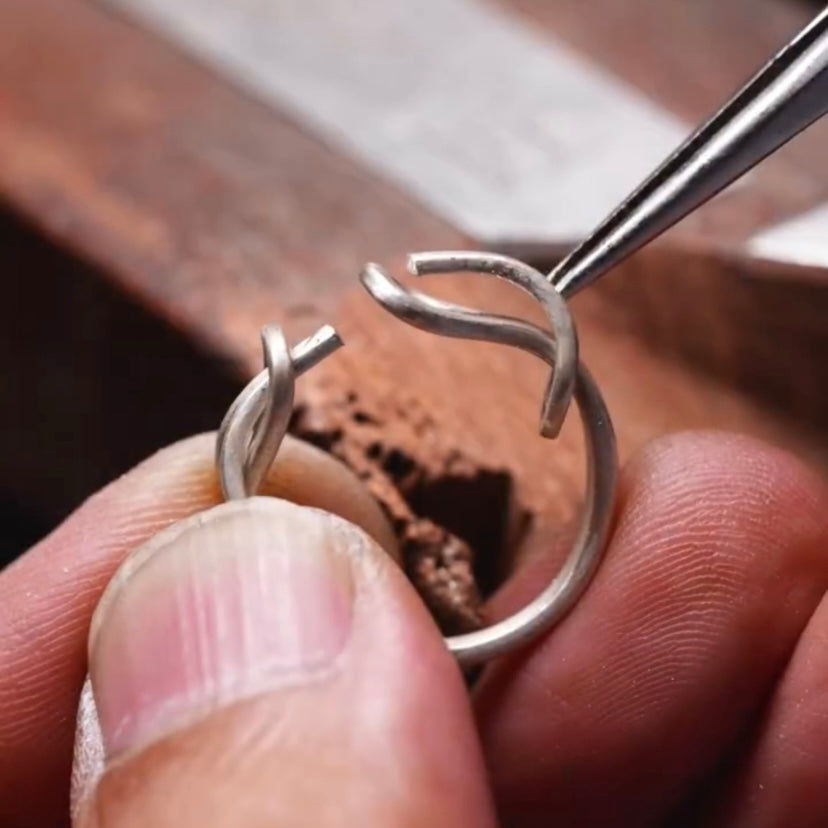 R036 | Bague de fiançailles à la main Livraison gratuite